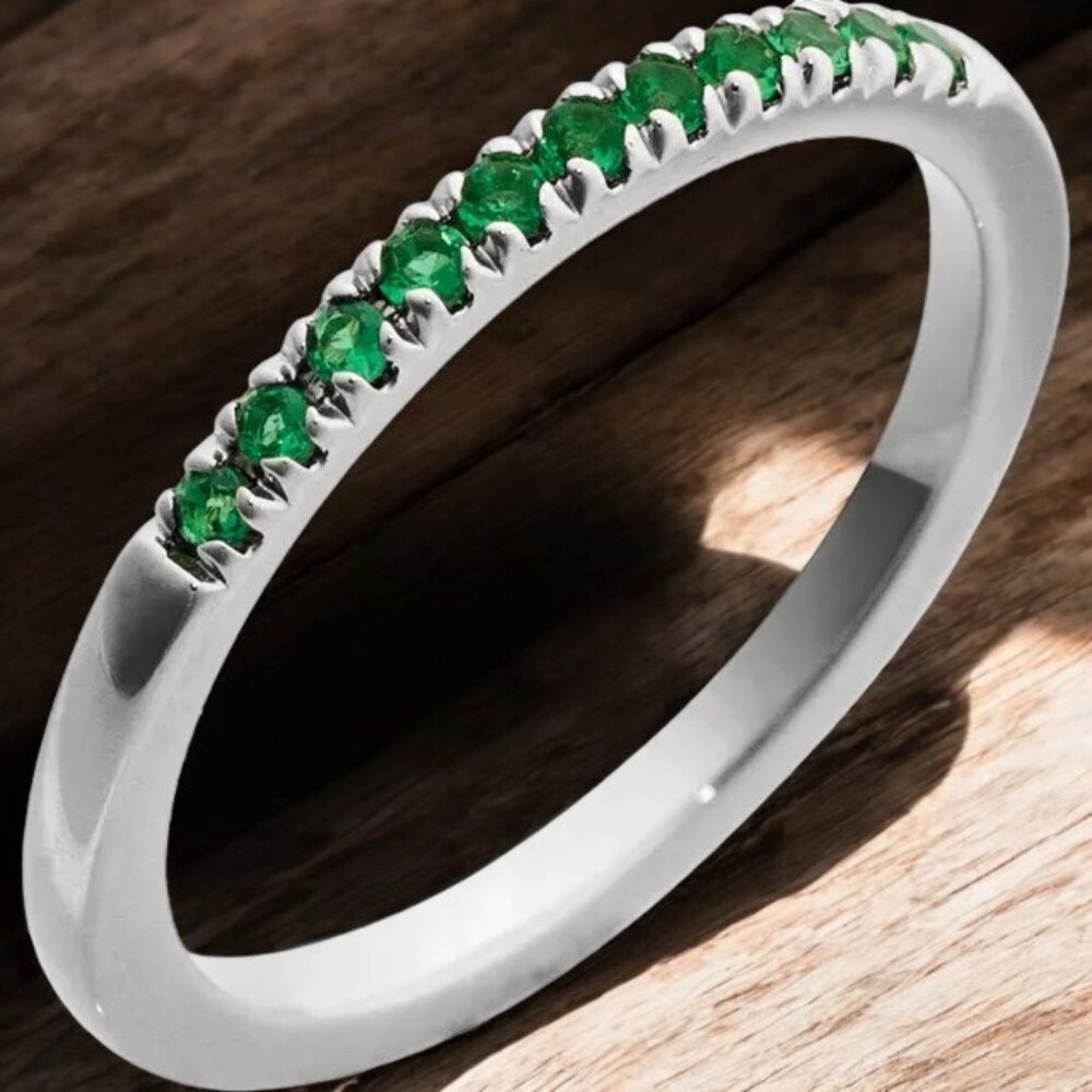 1/6 Ctw Round Lab Created Emerald Stackable Ring … - image 1